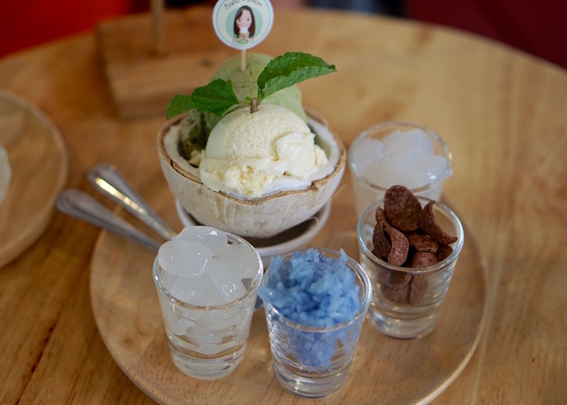 best desserts in Chiang Mai - coconut ice cream