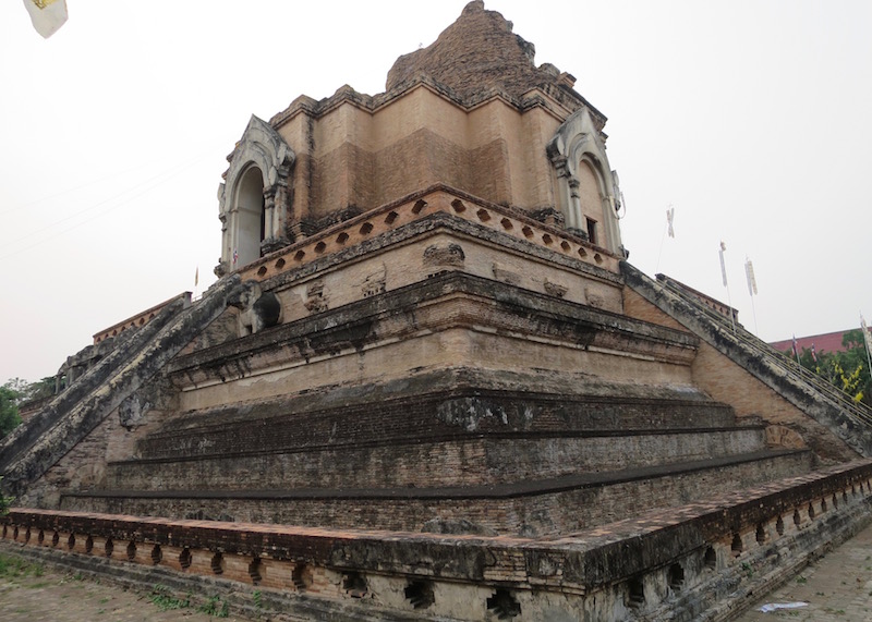 Thailand Travel - Chiang Mai Temples - 1 - Wat Chedi Luang