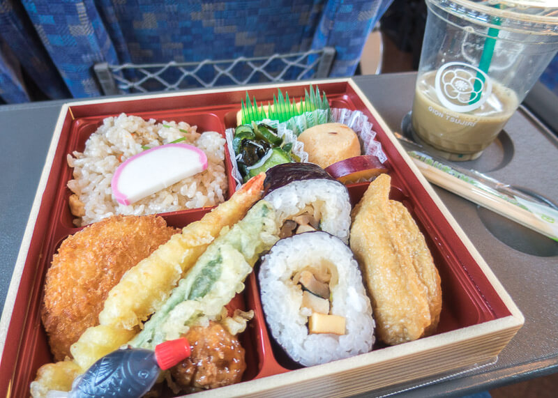 nomadic life new zealand japan - japan bento box lunch