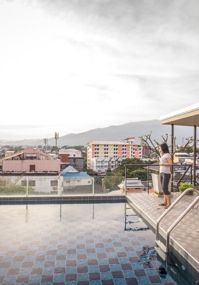 Expat life in chiang mai - rooftop pool apartment