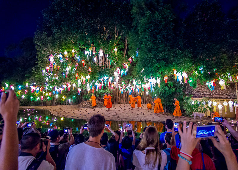 Loy Krathong Chiang Mai lantern festival - monks