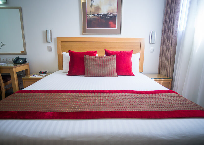 Best Western Plus Travel Inn Hotel Melbourne - comfy bed
