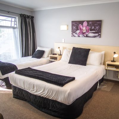 Executive Motel Taupo New Zealand | Perfectly Situated For Our 12 Mile Hike