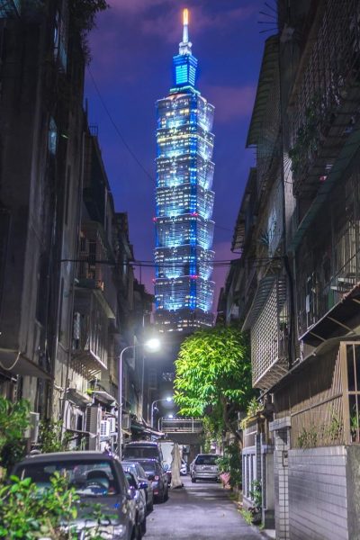 modern nomadic lifestyle - taipei 101 at night