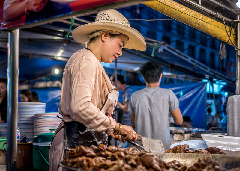 chiang mai trip blog - Cowlady night market stall